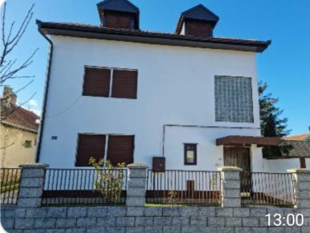 Kuća 250m2 Temerin